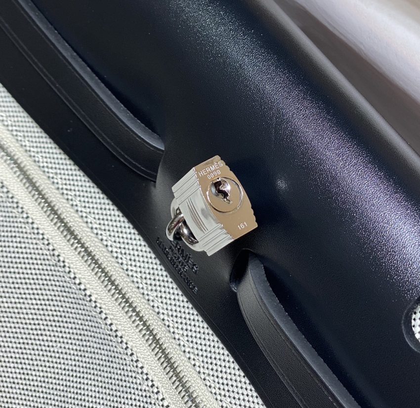 Replica Hermes Herbag 31cm Black Horse - realistic designer-inspired fake bag