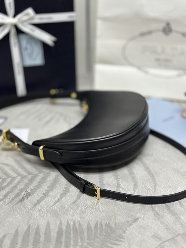 Replica Prada Arque Black - premium 1:1 fake handbag model