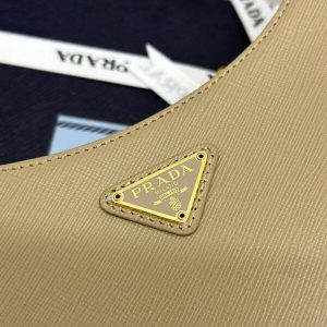 Replica Prada Re-Edition Caramel 2005 - top-tier luxury replica shoulder bag