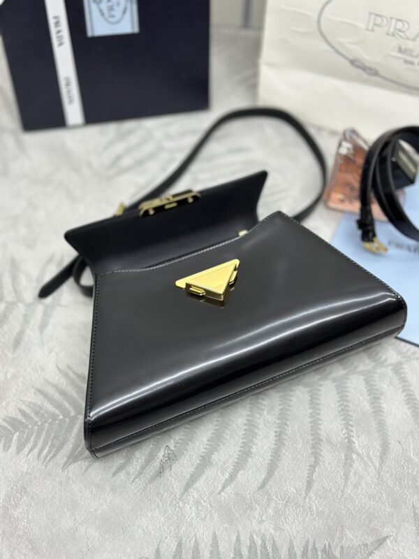 Replica Prada Triangle Leather Handbag Black - authentic-look luxury purse replica