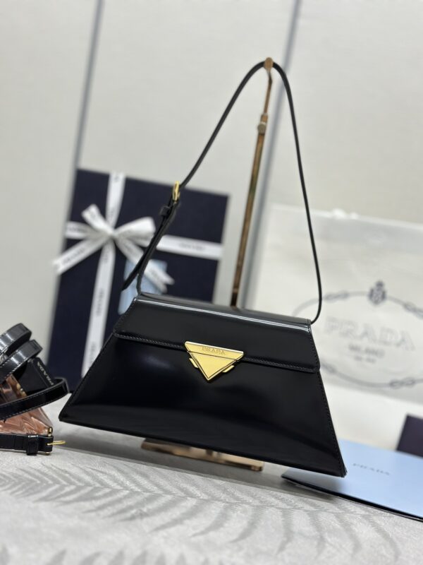 Replica Prada Triangle Leather Handbag Black - 1:1 designer replica handbag