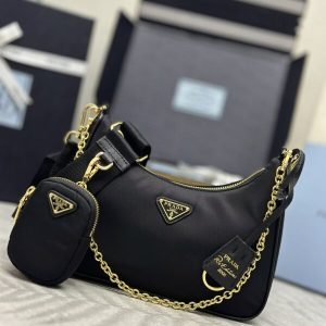 Replica Prada Re-Edition Nylon 2005 Black - best quality luxury bag dupe