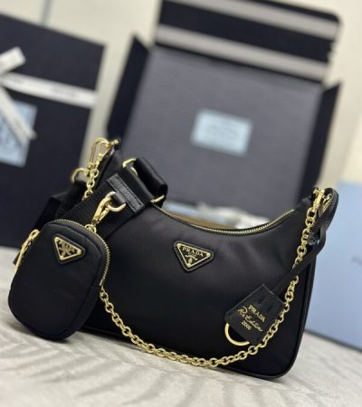 Replica Prada Re-Edition Nylon 2005 Black - best quality luxury bag dupe
