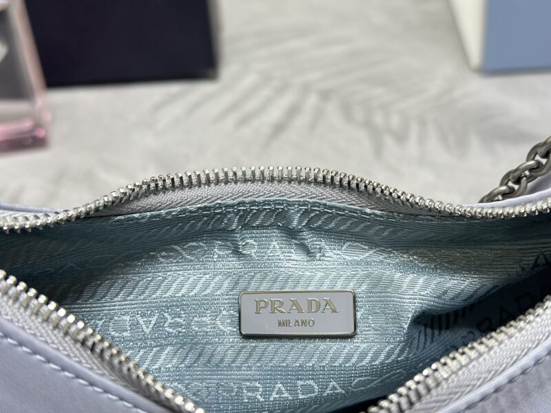 Replica Prada Re-Edition Nylon 2005 Blue - ultra-realistic fake designer tote