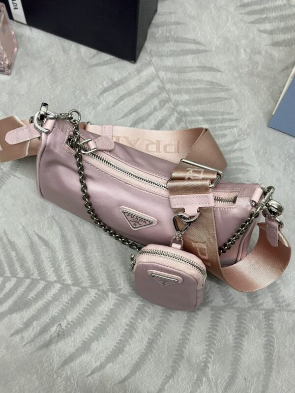 Replica Prada Re-Edition Nylon 2005 Pink - top-rated replica designer bag