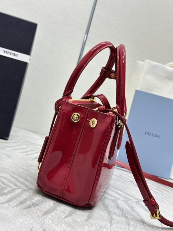 Replica Prada Galleria Red Patent - premium-grade designer purse dupe