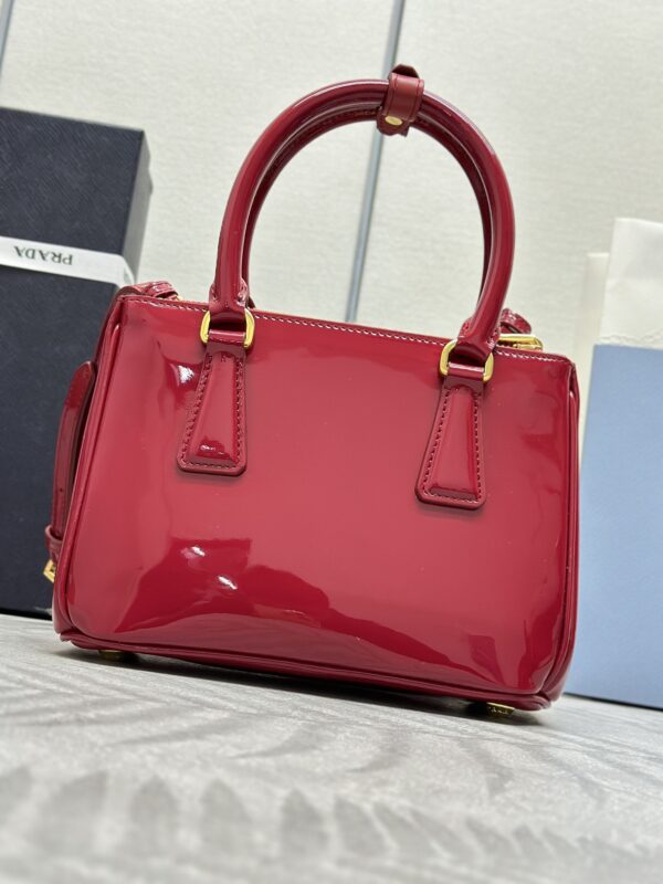 Replica Prada Galleria Red Patent - high-quality designer bag clone