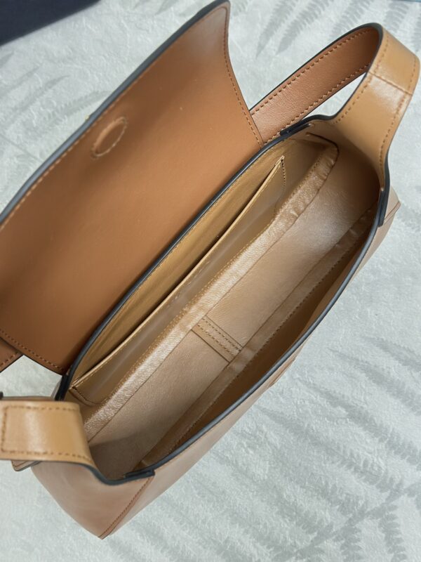 Replica Prada Small Shoulder Bag Caramel - near-authentic luxury replica handbag