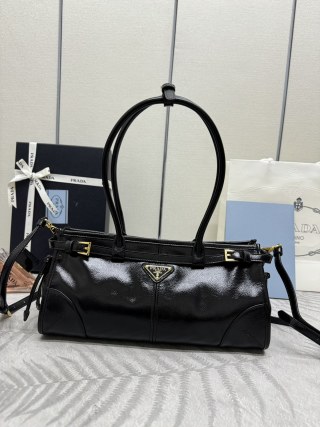 Replica Prada Black Leather bag - top-tier luxury replica shoulder bag