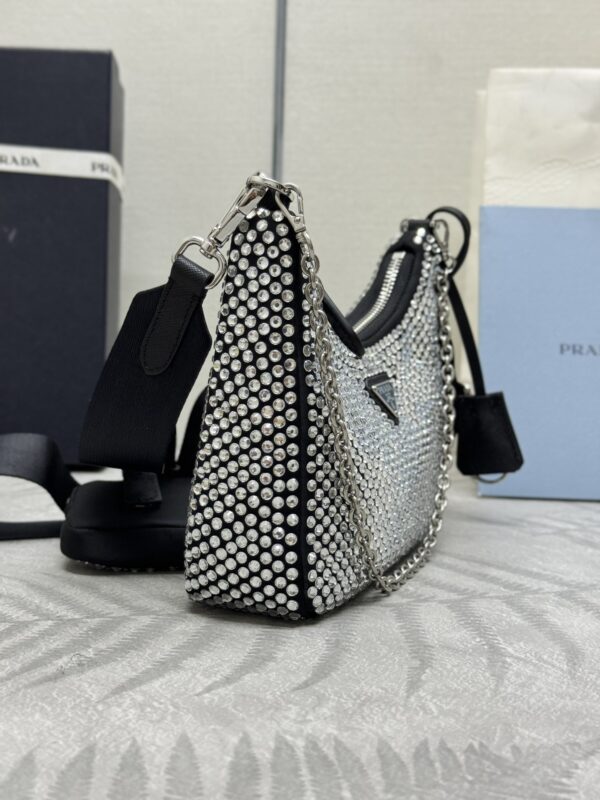 Replica Prada Re-Edition 2005 Diamond White - elite superclone designer purse