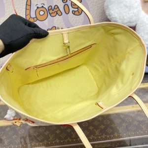 Replica Louis Vuitton Neverfull MM Multi Grid - near-authentic luxury replica handbag