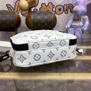 Replica Louis Vuitton Alpha Messenger White Canvas - premium-grade designer purse dupe