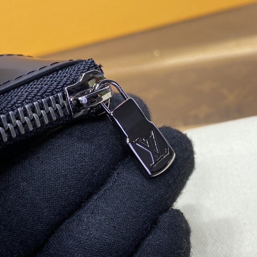 Replica Louis Vuitton Discovery Pochette - premium-grade designer purse dupe