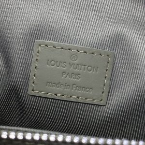 Replica Louis Vuitton Pilot Wearable Wallet Green - near-authentic luxury replica handbag