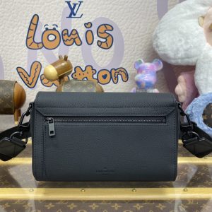Replica Louis Vuitton Takeoff Messenger Black - best quality luxury bag dupe