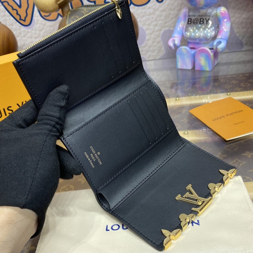 Replica Loius Vuitton Capucines Compact Wallet - high-end fake designer purse