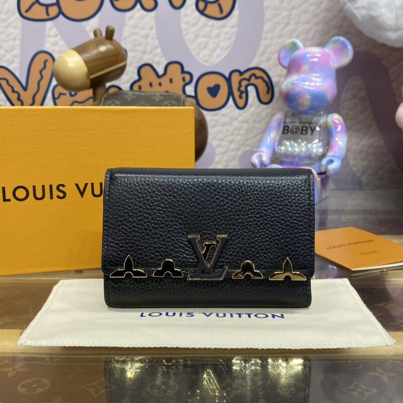 Replica Loius Vuitton Capucines Compact Wallet - high-end fake designer purse
