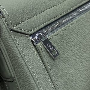 Replica Louis Vuitton Takeoff Messenger - 1:1 designer replica handbag