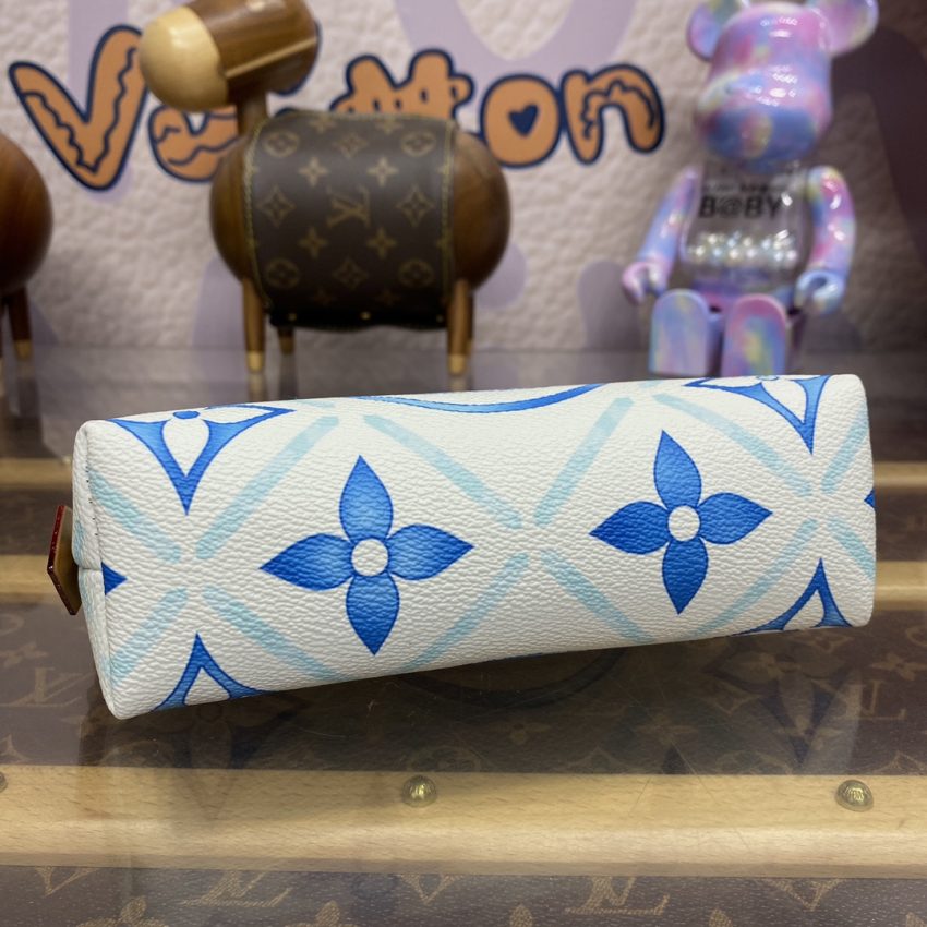 Replica Louis Vuitton Pochette Cosmétique Blue - realistic designer-inspired fake bag