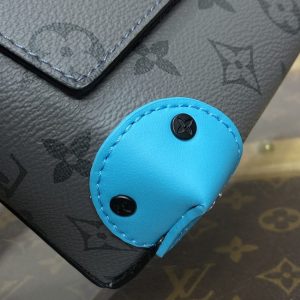 Replica Louis Vuitton Steamer Wearable Wallet Grey - high-end fake designer purse