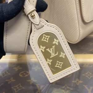Replica Louis Vuitton Twist Golden - realistic designer-inspired fake bag
