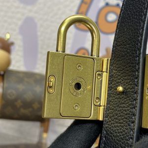 Replica Louis Vuitton Low Key Hobo Black - ultra-realistic fake designer tote