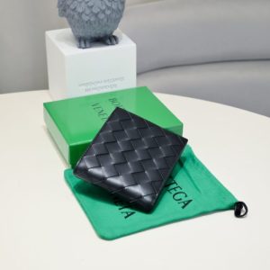 Replica Bottega Veneta 2 Fold Wallet - realistic designer-inspired fake bag