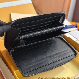 Replica Louis Vuitton Zippy Wallet Black - high-quality designer bag clone