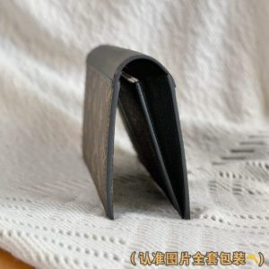 Replica Louis Vuitton Brazza Wallet - high-quality designer bag clone