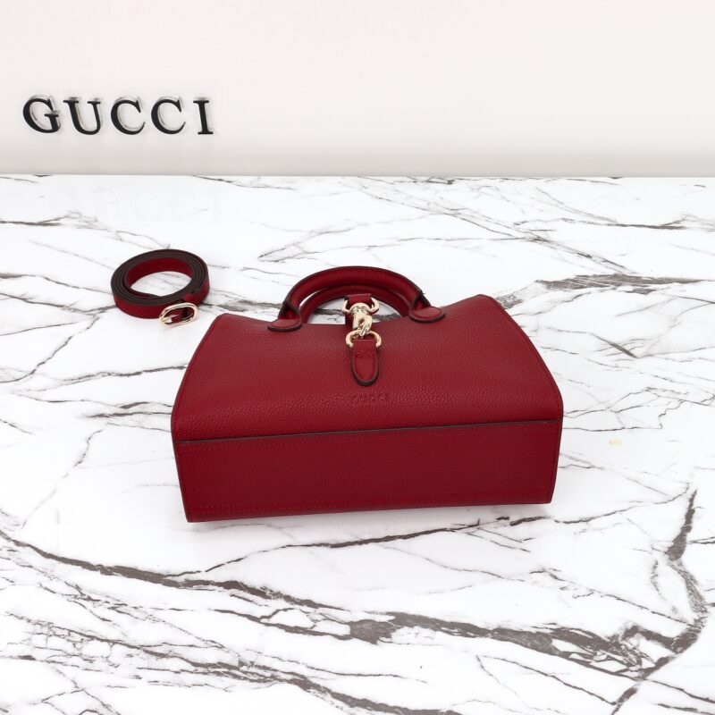 Replica Gucci Jackie Tote Hook Closure Red - high-quality designer bag clone
