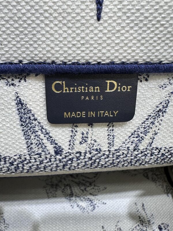 Replica Dior Tote Book Infinite Dream - premium-grade designer purse dupe