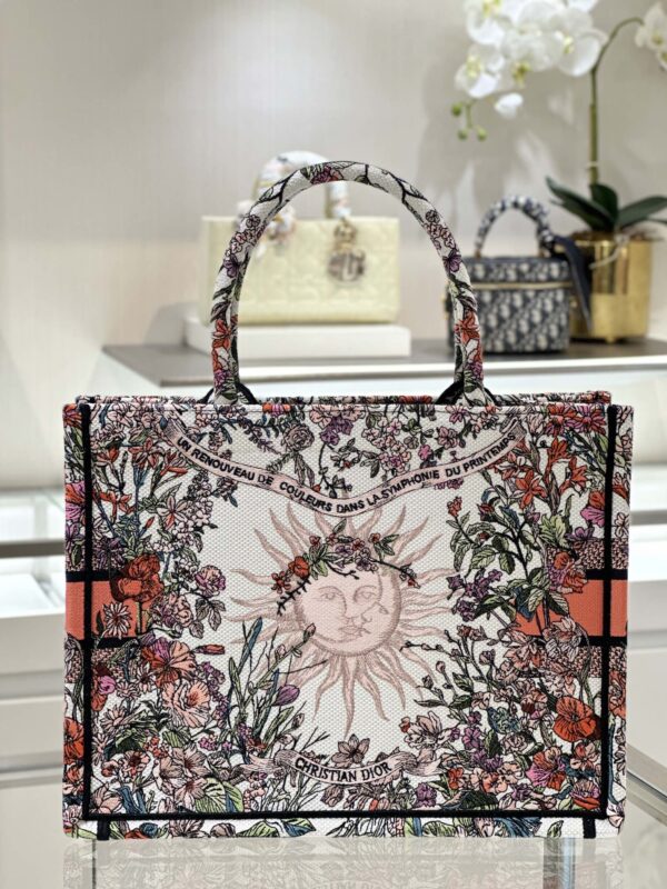 Replica Dior Tote Book Sunflower Spring - best-selling designer handbag dupe