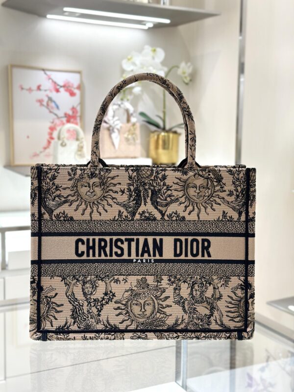 Replica Dior Tote Book Sun God Brown - realistic designer-inspired fake bag