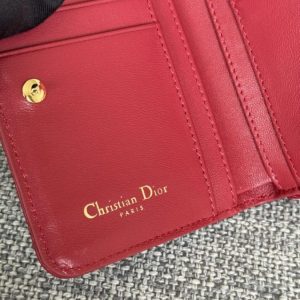 Replica Dior Caro Wallet - realistic designer-inspired fake bag