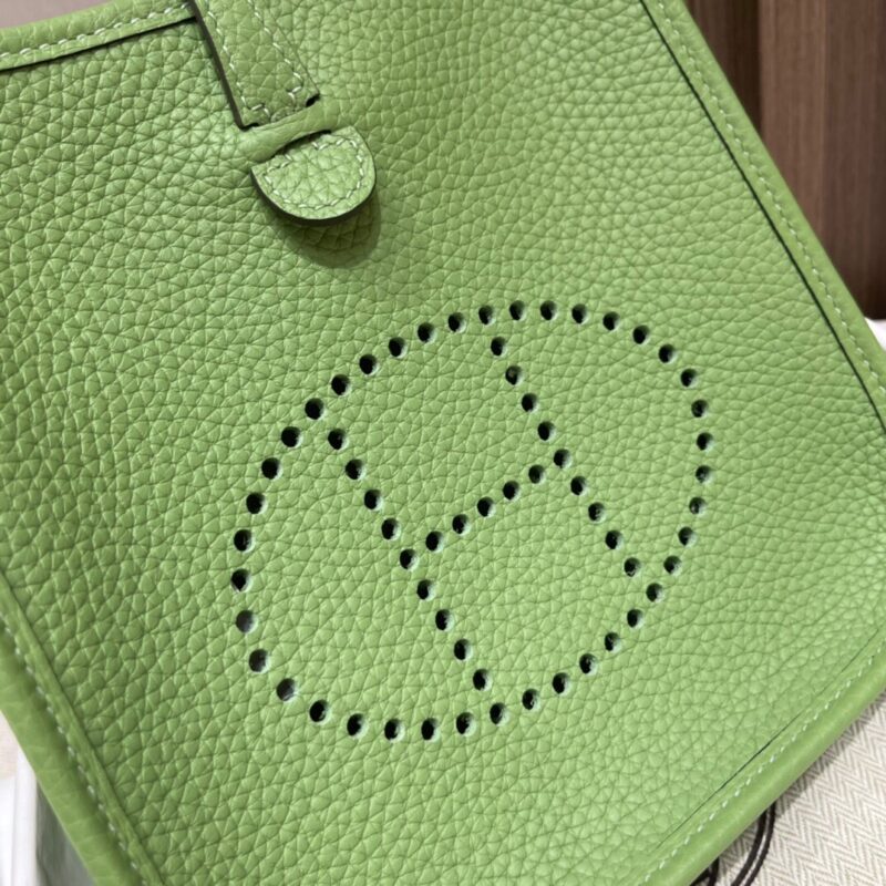 Replica Hermes Evelyne II TPM Light Green - top-tier luxury replica shoulder bag