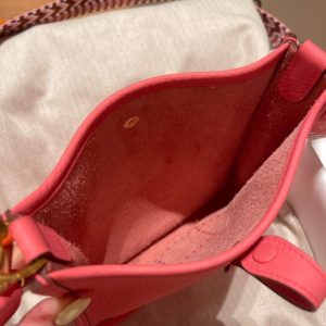 Replica Hermes Evelyne II TPM Red - high-quality designer bag clone