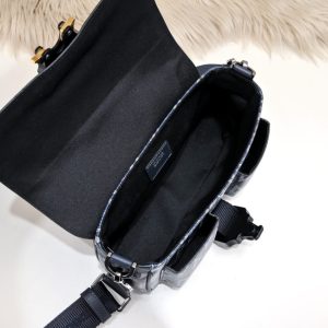 Replica Dior Hit the Road messenger bag black - high-quality designer bag clone