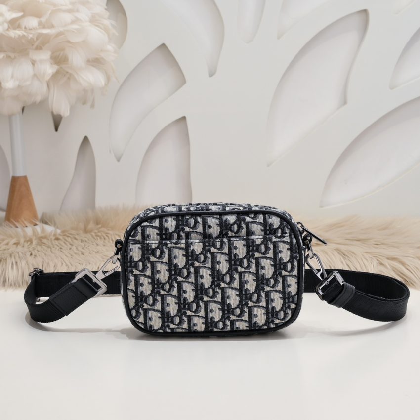 Replica Dior Safari Bag with Strap Oblique - realistic designer-inspired fake bag