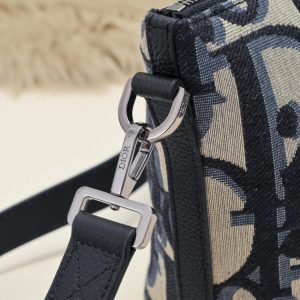 Replica Dior Weekender 25 10 Replica Dior Weekender 25 - high-quality designer bag clone