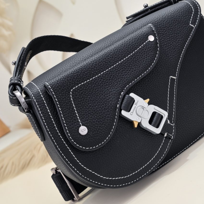 Replica Dior Saddle Messenger Black - authentic-look luxury purse replica