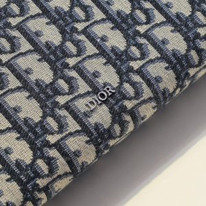 Replica Dior Clutch - realistic designer-inspired fake bag