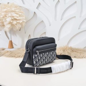 Replica Dior Rider Zipped Messenger Bag - realistic designer-inspired fake bag