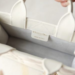 Replica Dior Tote Book Mini White - top-tier luxury replica shoulder bag