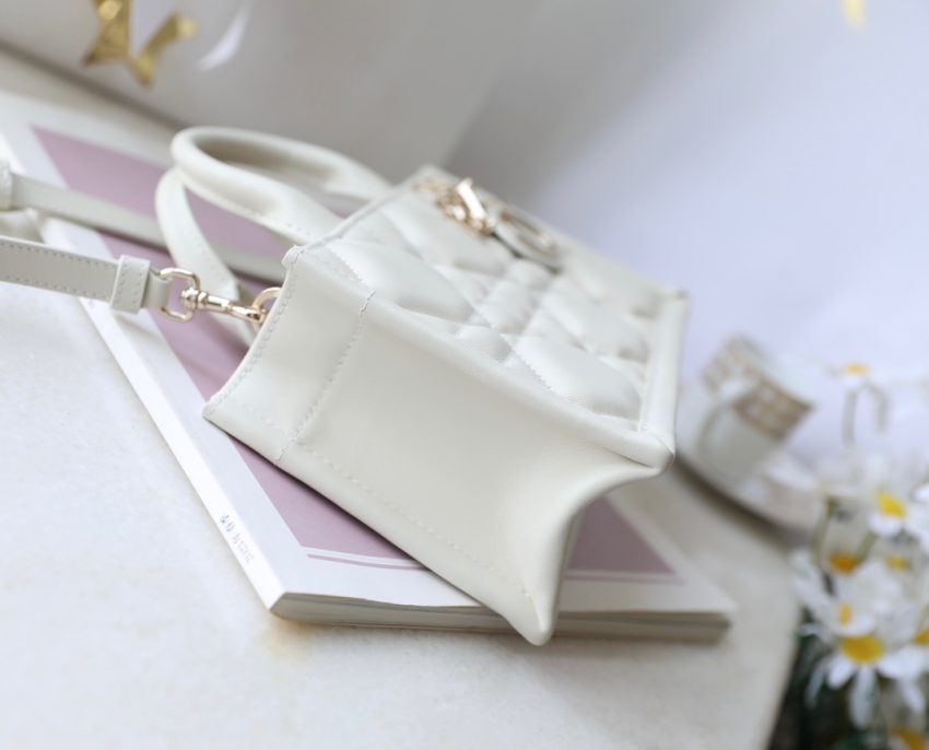 Replica Dior Tote Book Mini White - high-accuracy replica luxury purse
