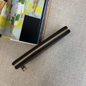 Replica Louis Vuitton Zippy Wallet Monogram - authentic-look luxury purse replica