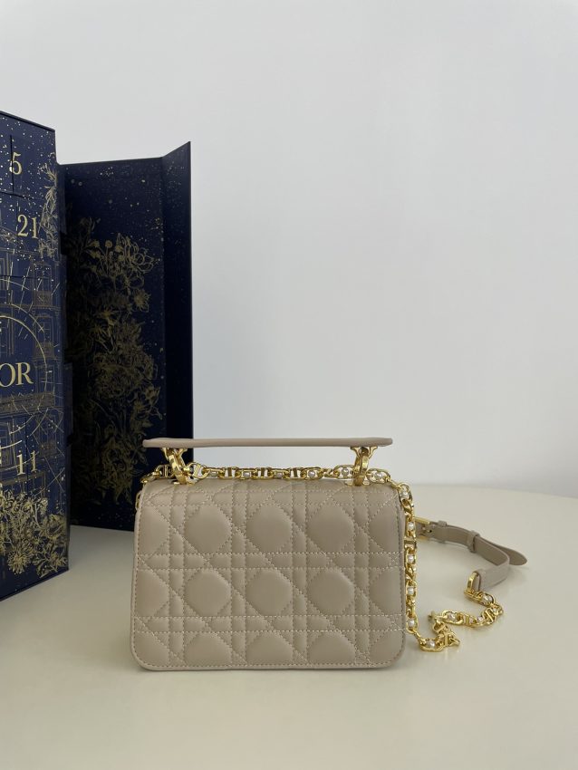 Replica Dior Jolie Top Handle Beige - authentic-look luxury purse replica