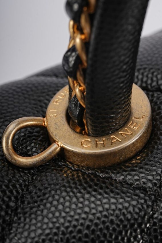 Replica CHANEL 23P Coco Black - ultra-realistic fake designer tote
