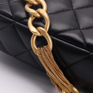 Replica CHANEL Chain Hobo Black - premium-grade designer purse dupe