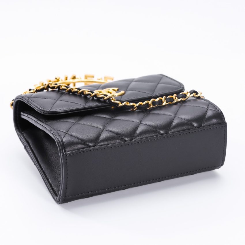 Replica CHANEL 23B Pearl Black Handle Bag - ultra-realistic fake designer tote
