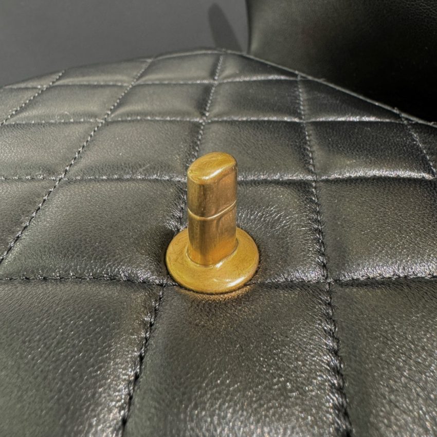 Replica CHANEL Classic Flap 17cm Gold - realistic designer-inspired fake bag